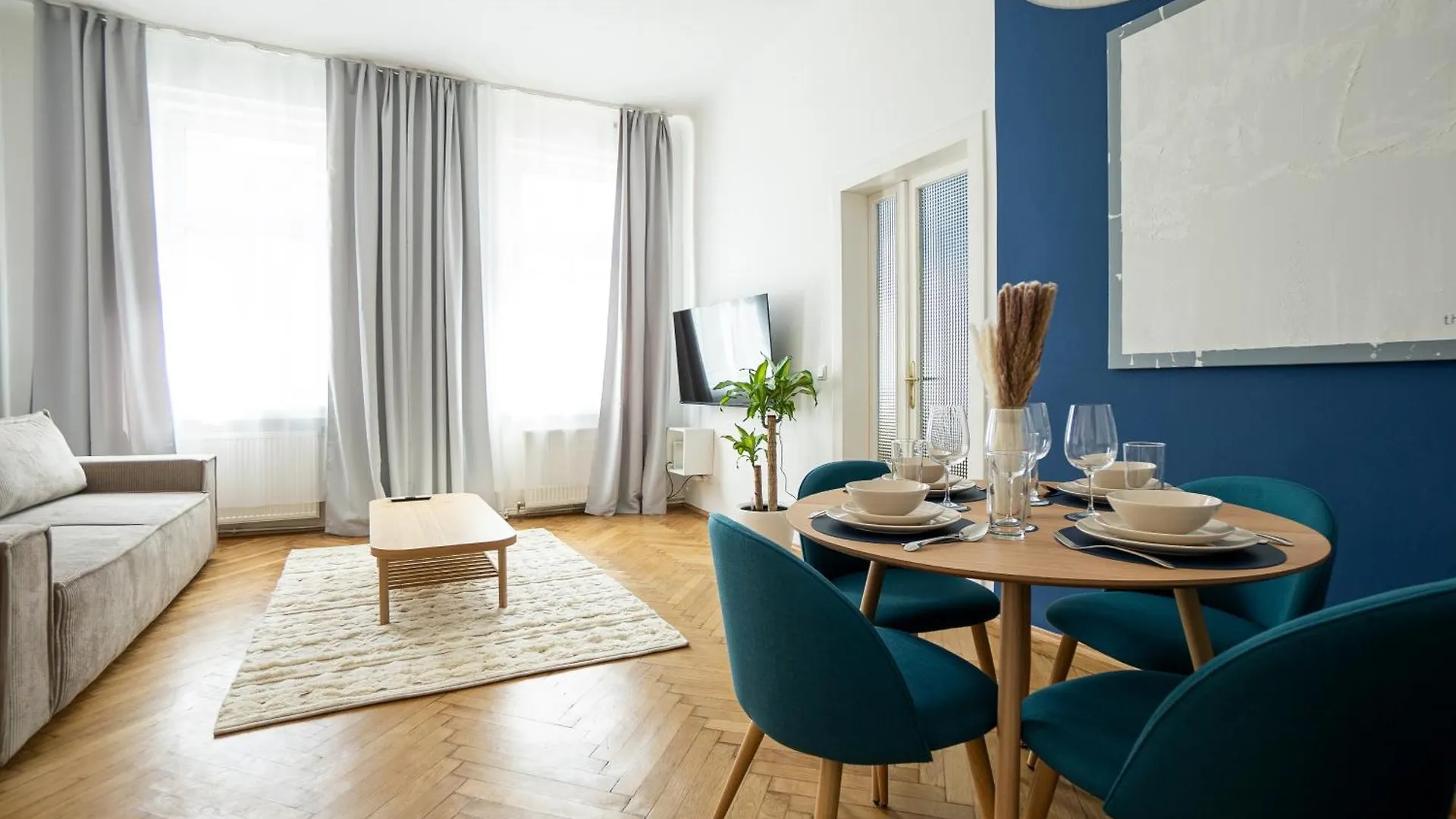 Pet-Friendly Modern Apartment Near Belvedere Vienna 0*,  Austria