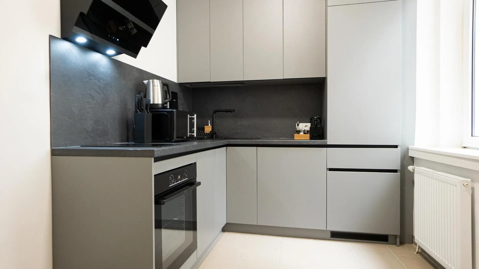Pet-Friendly Modern Apartment Near Belvedere Vienna