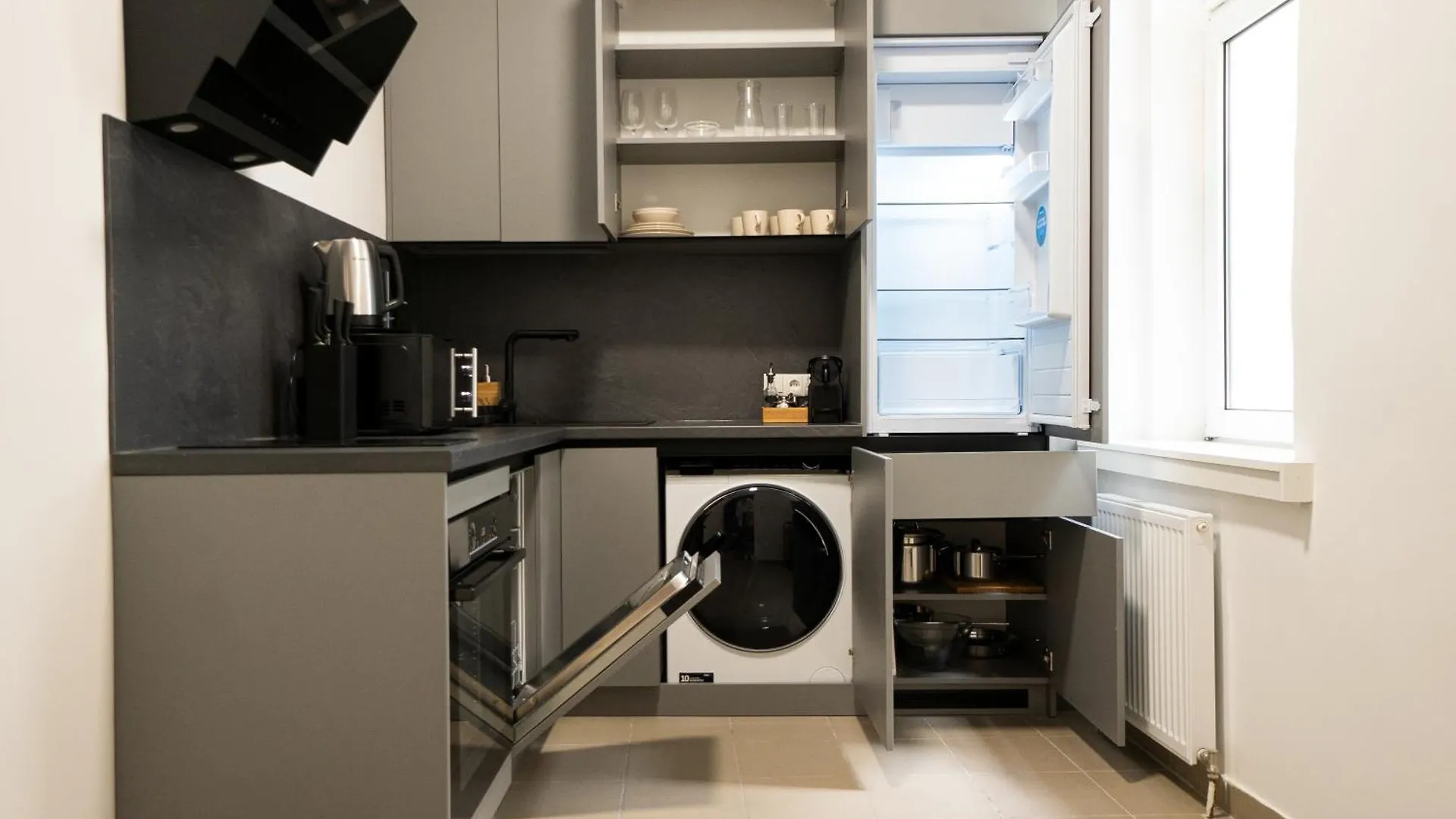 Pet-Friendly Modern Apartment Near Belvedere Vienna