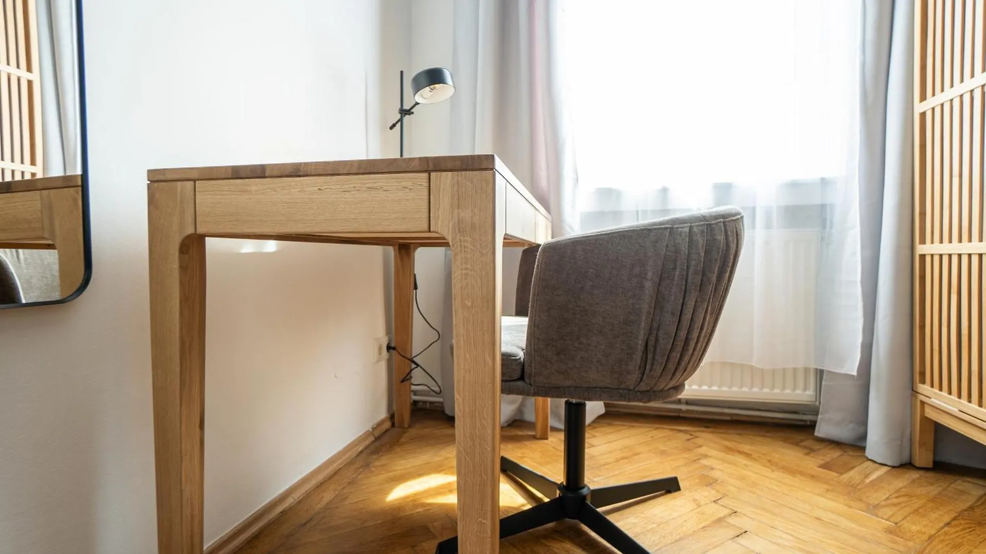 Pet-Friendly Modern Apartment Near Belvedere Vienna Austria