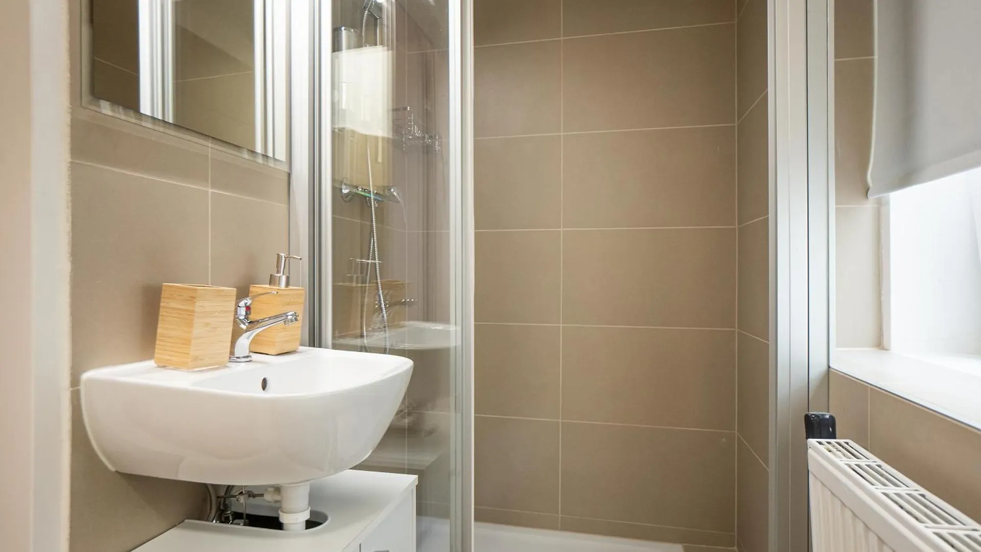 Pet-Friendly Modern Apartment Near Belvedere Vienna