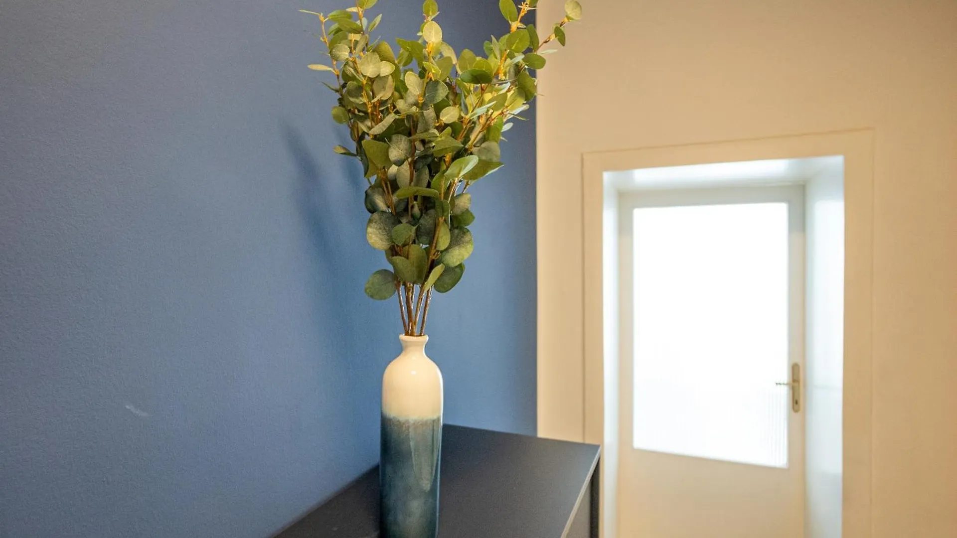 Pet-Friendly Modern Apartment Near Belvedere Vienna