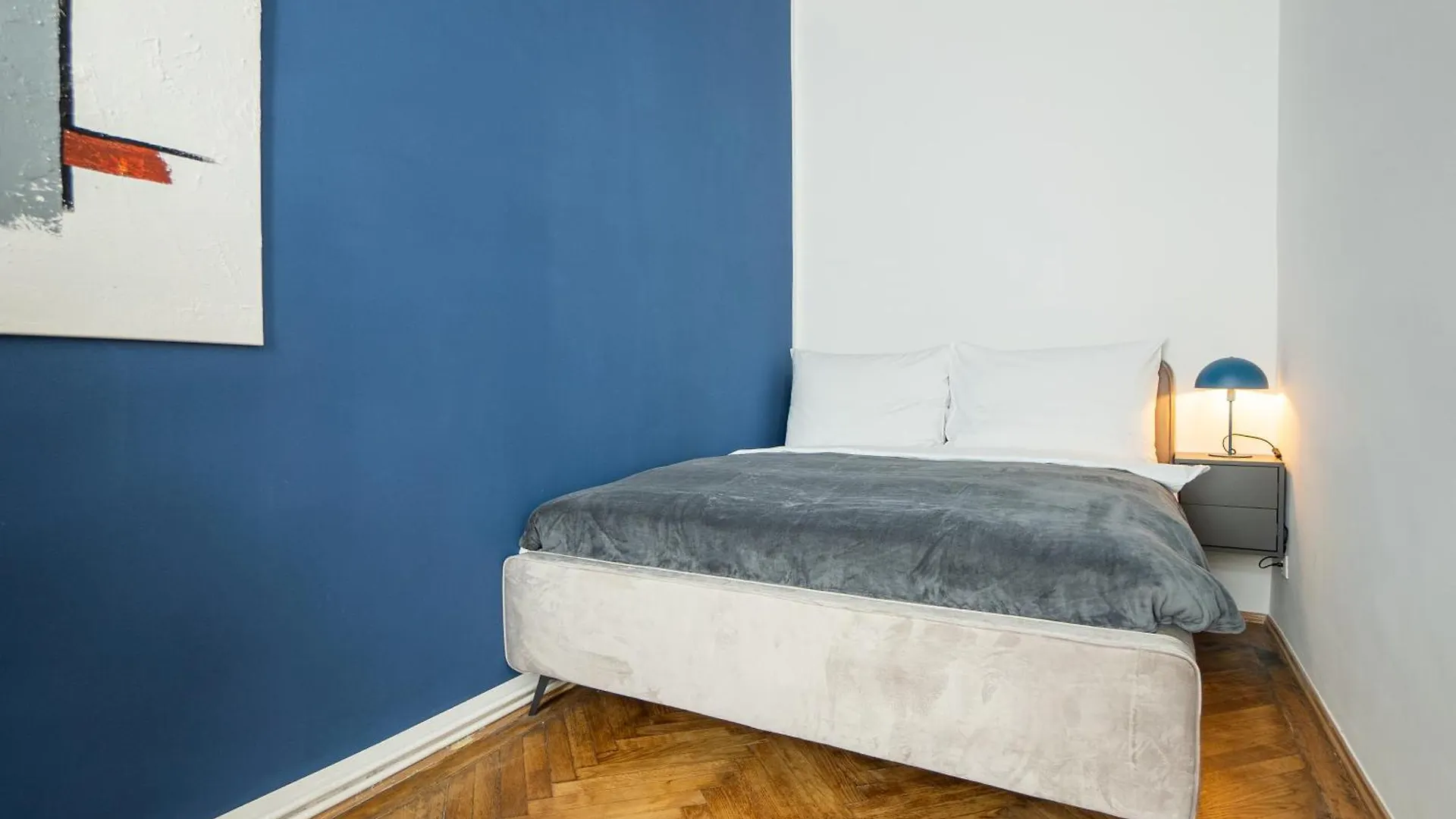 Pet-Friendly Modern Apartment Near Belvedere Vienna