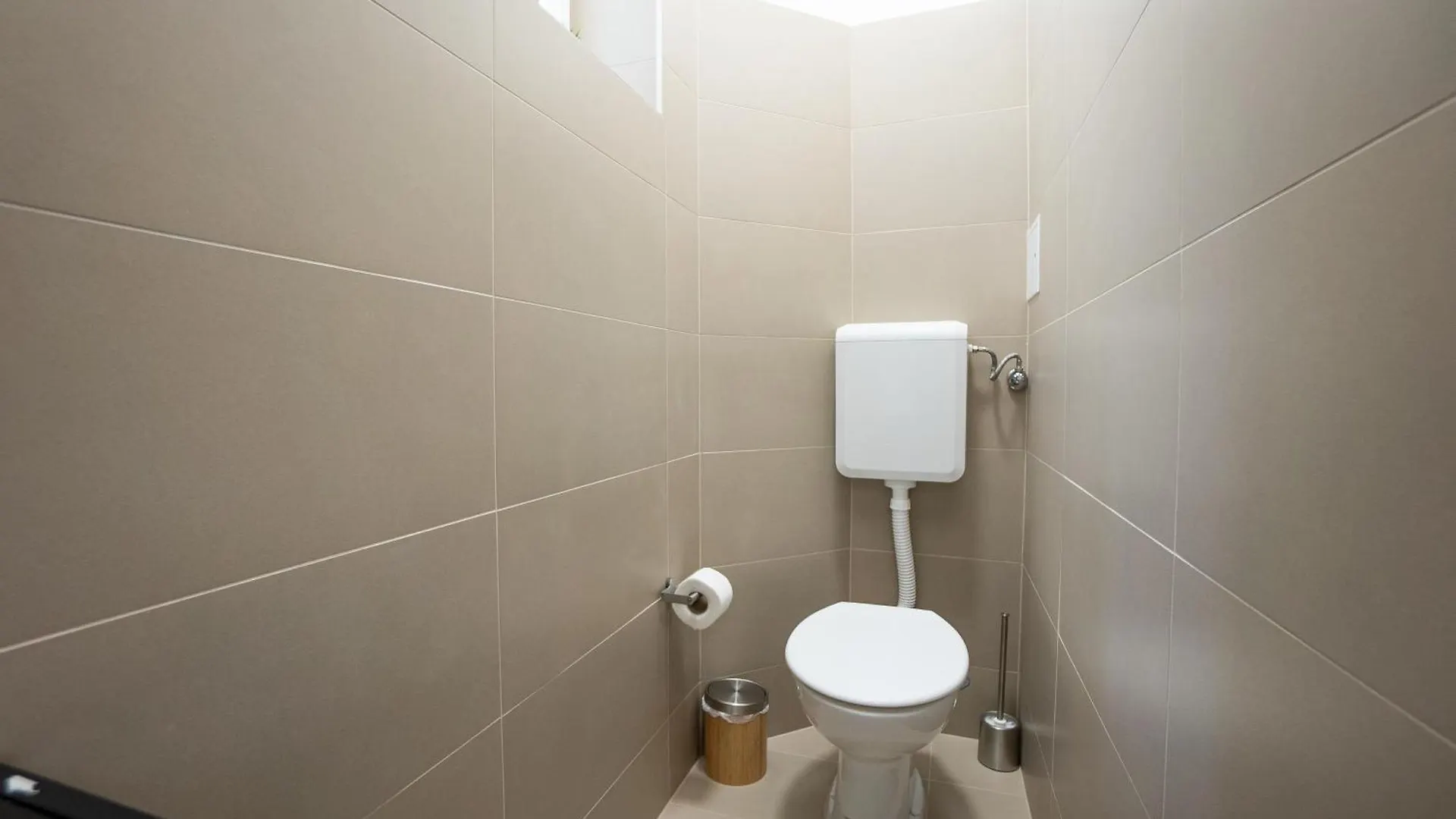 Pet-Friendly Modern Apartment Near Belvedere Vienna