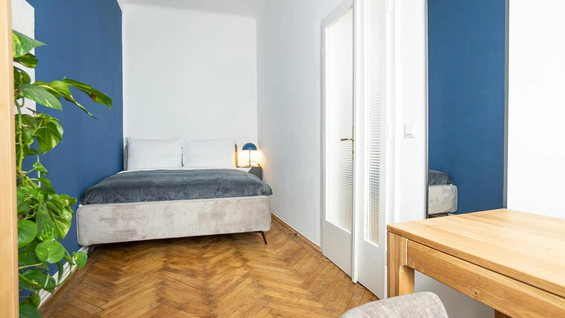 Pet-Friendly Modern Apartment Near Belvedere Vienna