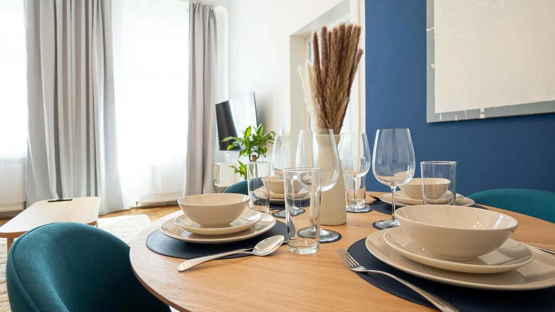 Pet-Friendly Modern Apartment Near Belvedere Vienna